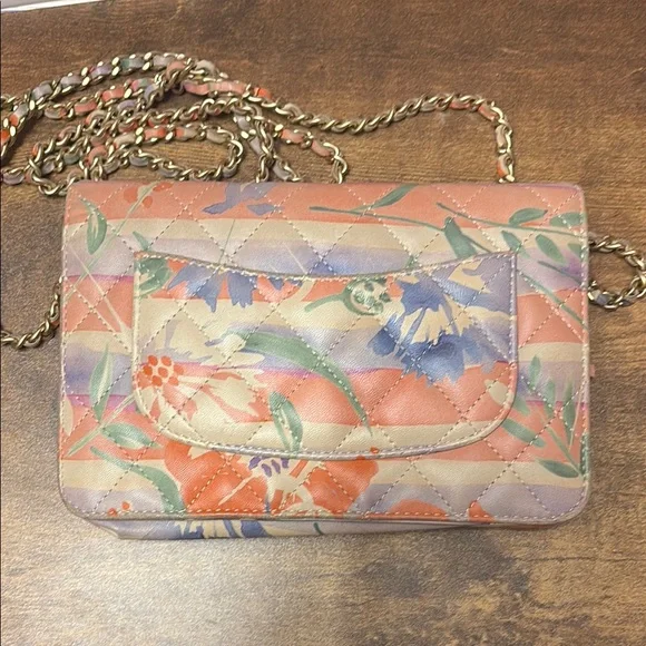 CHANEL, UNIQUE, & INCREDIBLY PRICED, Floral Chain wallet on chain crossbody. - Picture 2 of 11